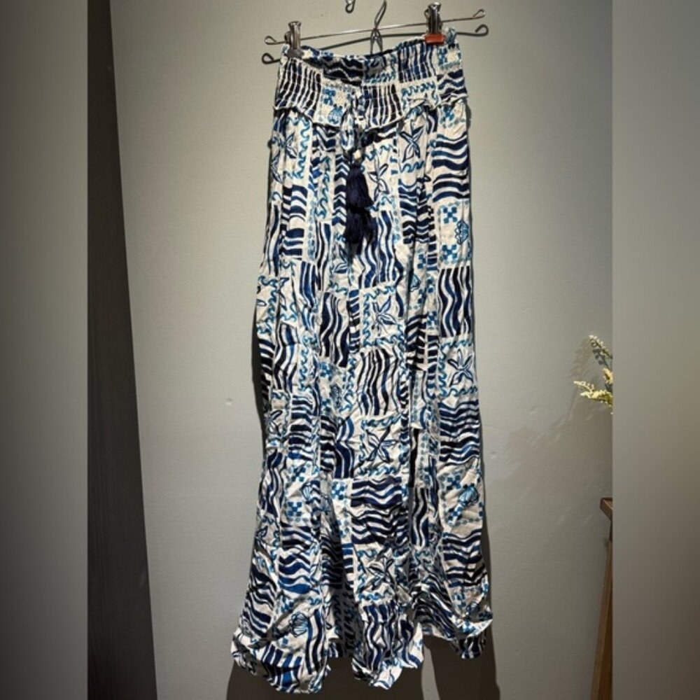Stylish Blue and White Patterned Flare Pants